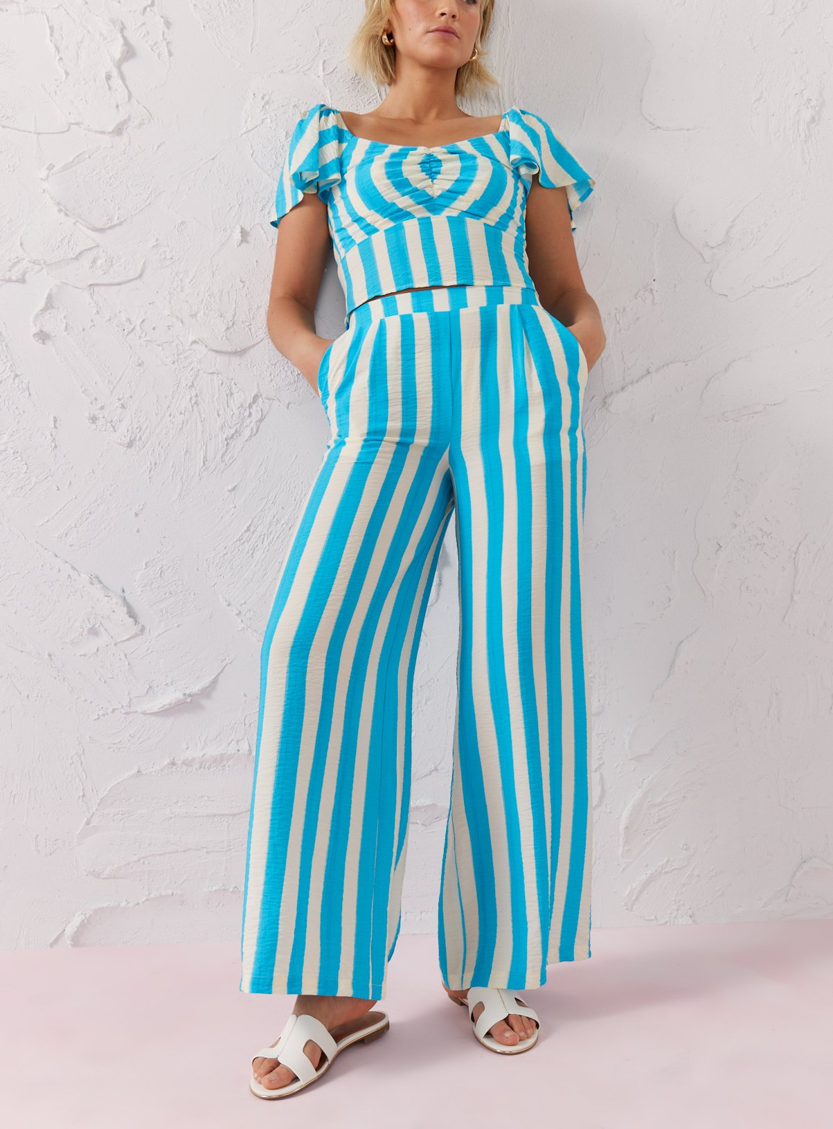 EVERBELLE Blue Stripe Wide Leg Trousers  20 - Image 3 thumbnail